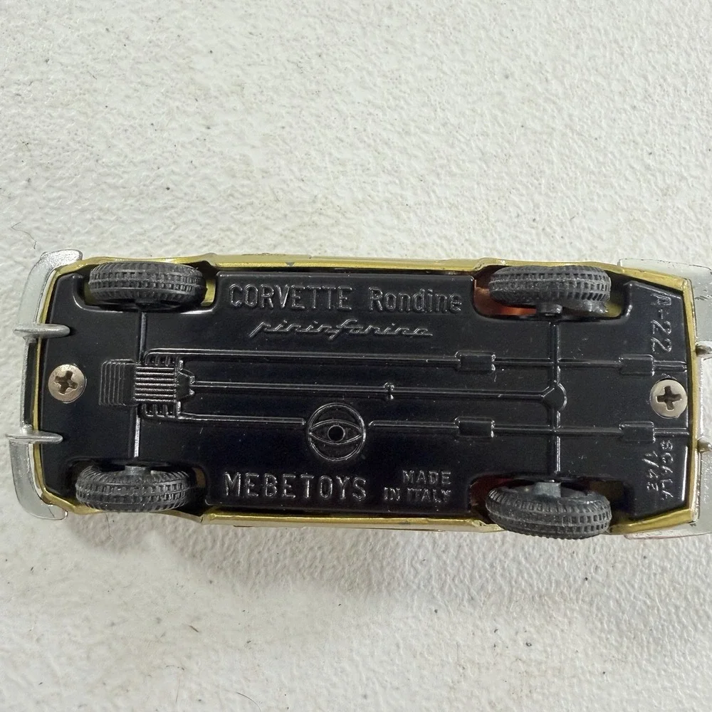 Mebetoys Chevrolet Corvette Rondine Pininfarina A-22‎ Gold 1/43 Scale Car Italy